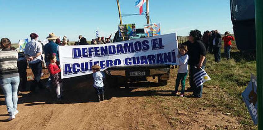 El Acuífero Guaraní se ve en peligro de contaminación por las perforaciones que está haciendo Uruguay