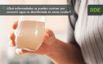¿Qué enfermedades se pueden contraer por consumir agua no desinfectada en zonas rurales?